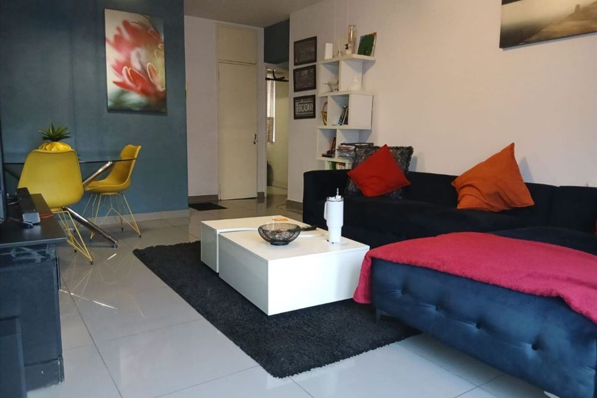 Perfect Starter Home in Secure Complex - Photo 2