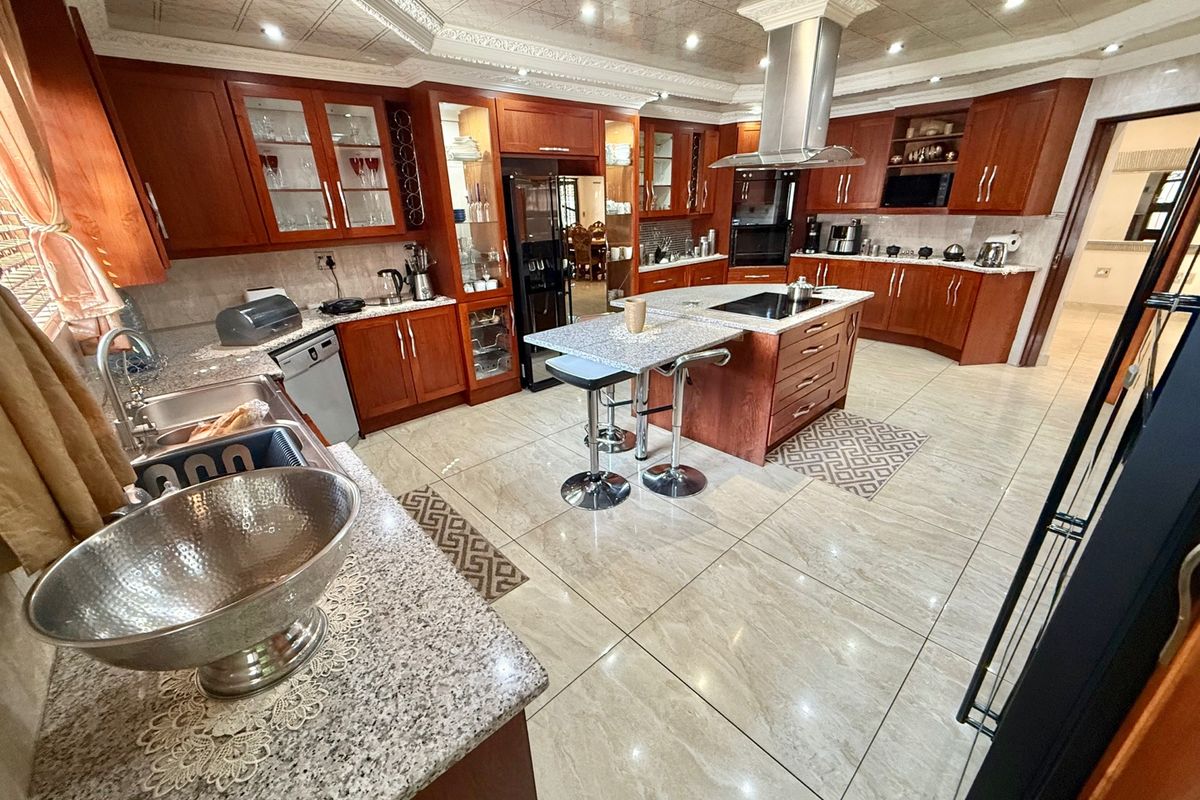 Seize This Spectacular Rare Gem In Aerorand West of 686m2. - Photo 4