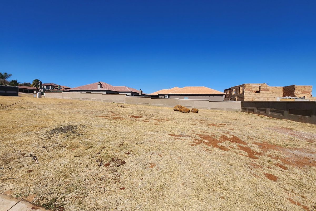 Transform your vision into reality by securing your ideal vacant land today. - Photo 2