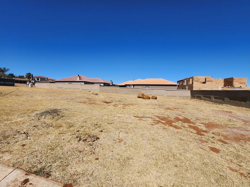 Transform your vision into reality by securing your ideal vacant land today. - Photo 2