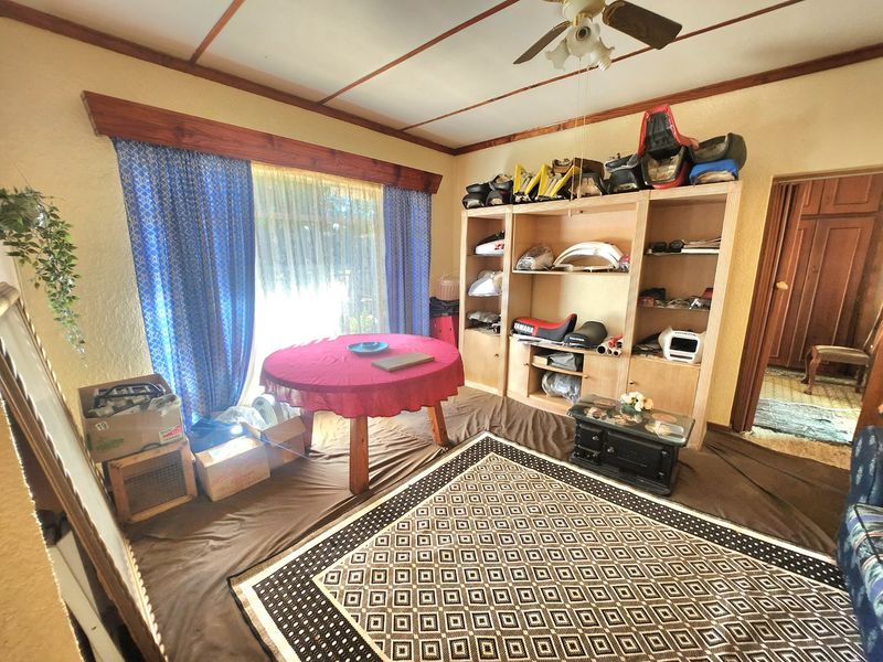 Cosy 3-Bedroom Home with Garden and Borehole in a Convenient Location - Photo 10