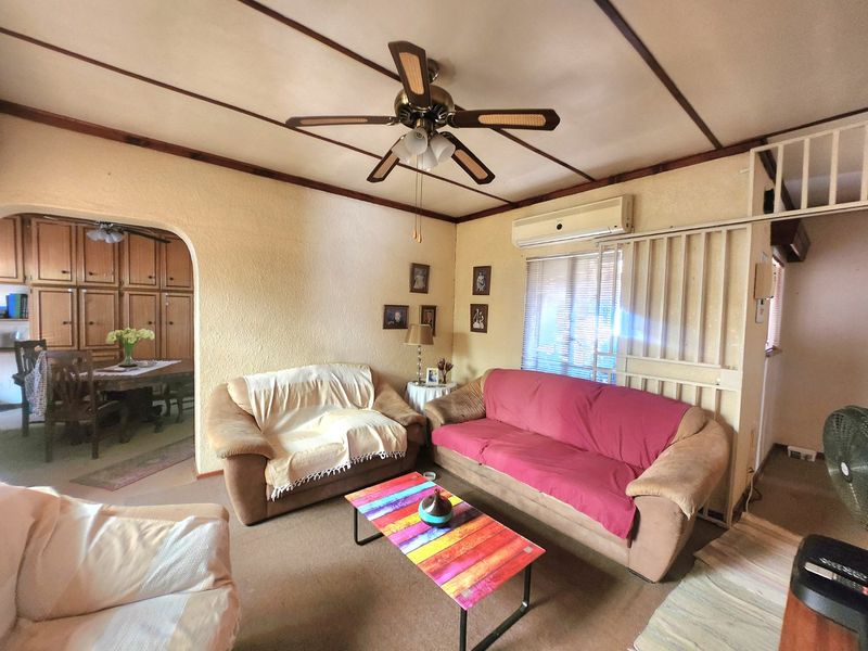 Cosy 3-Bedroom Home with Garden and Borehole in a Convenient Location - Photo 7