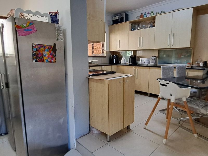 STUDENT ACCOMODATION OPPORTUNITY  - Photo 8