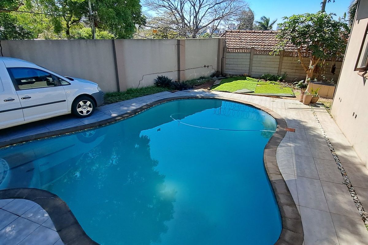 STUDENT ACCOMODATION OPPORTUNITY  - Photo 4