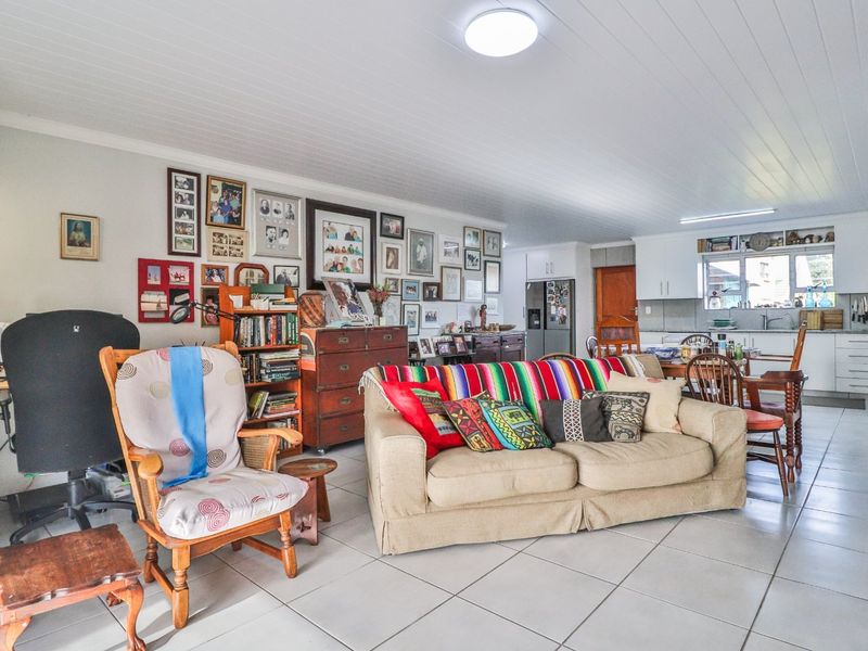 Three bedroom house in Still Bay West  - Photo 10