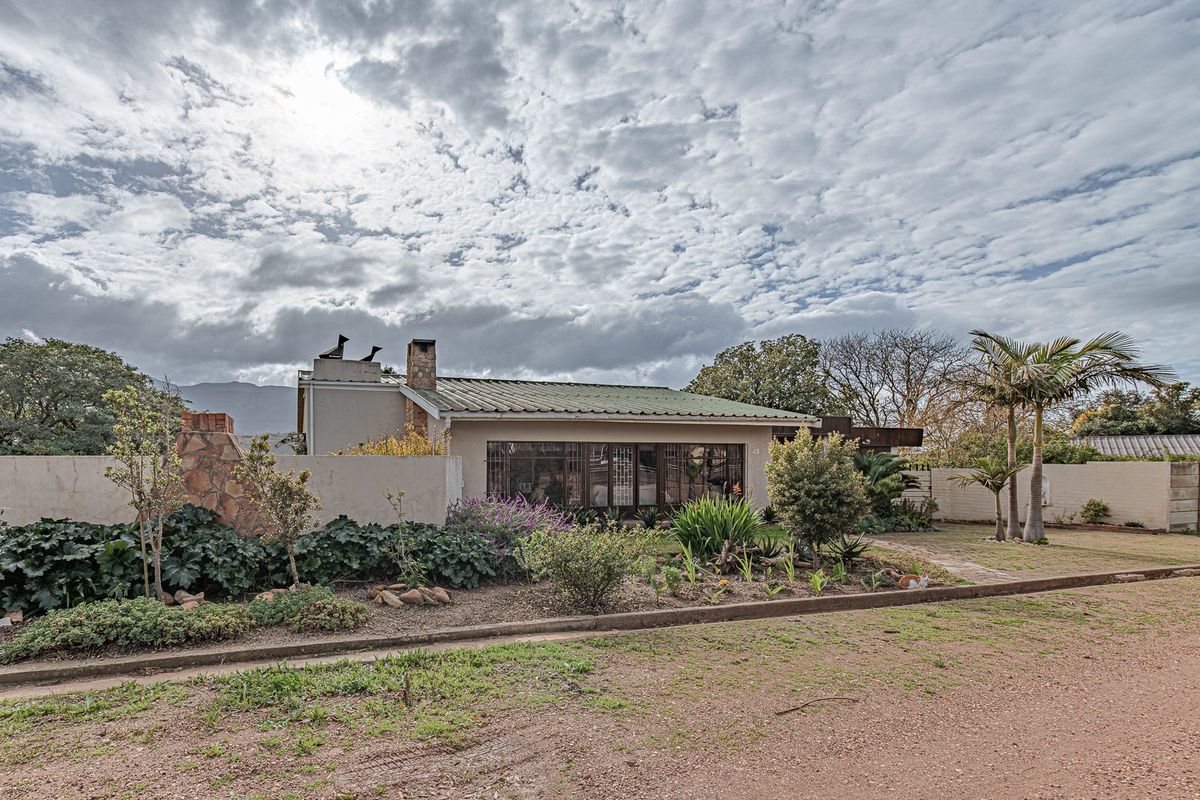 Spacious Family Home with Rental Potential – Riviersonderend - Photo 3