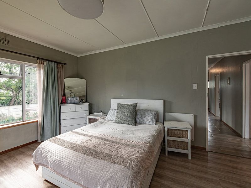 Spacious Family Home with Rental Potential – Riviersonderend - Photo 9