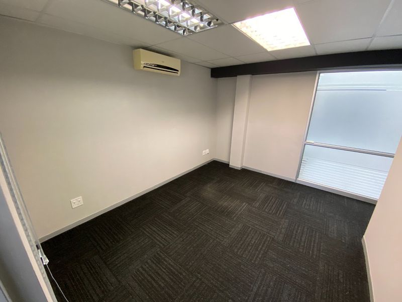 A-Grade Office Space To Let In Cresta - Photo 10