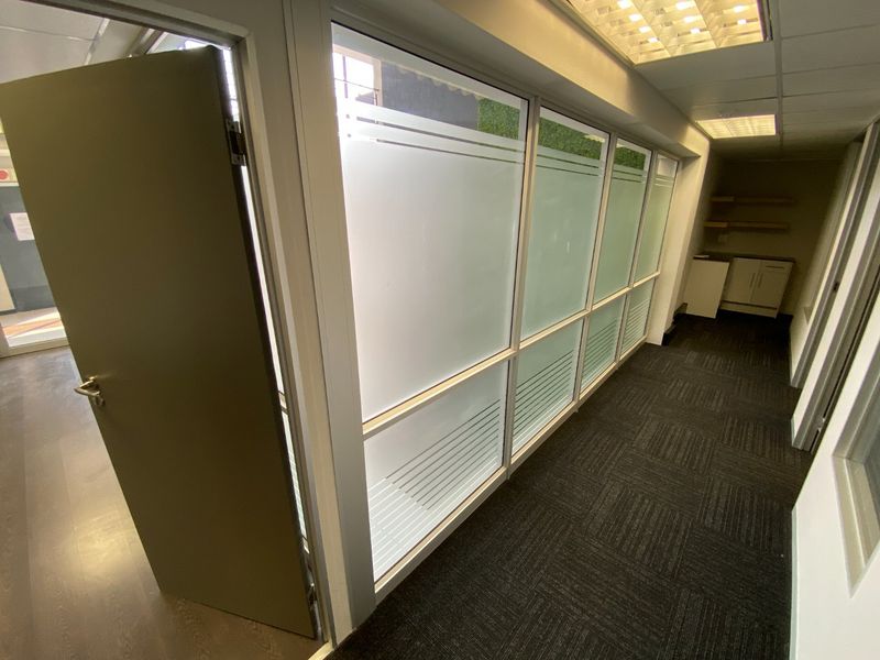 A-Grade Office Space To Let In Cresta - Photo 8