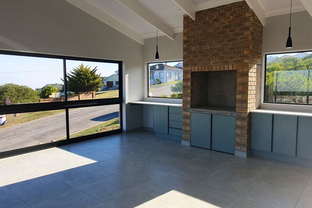 Modern Coastal Duet with Spectacular Ocean Views - Photo 3