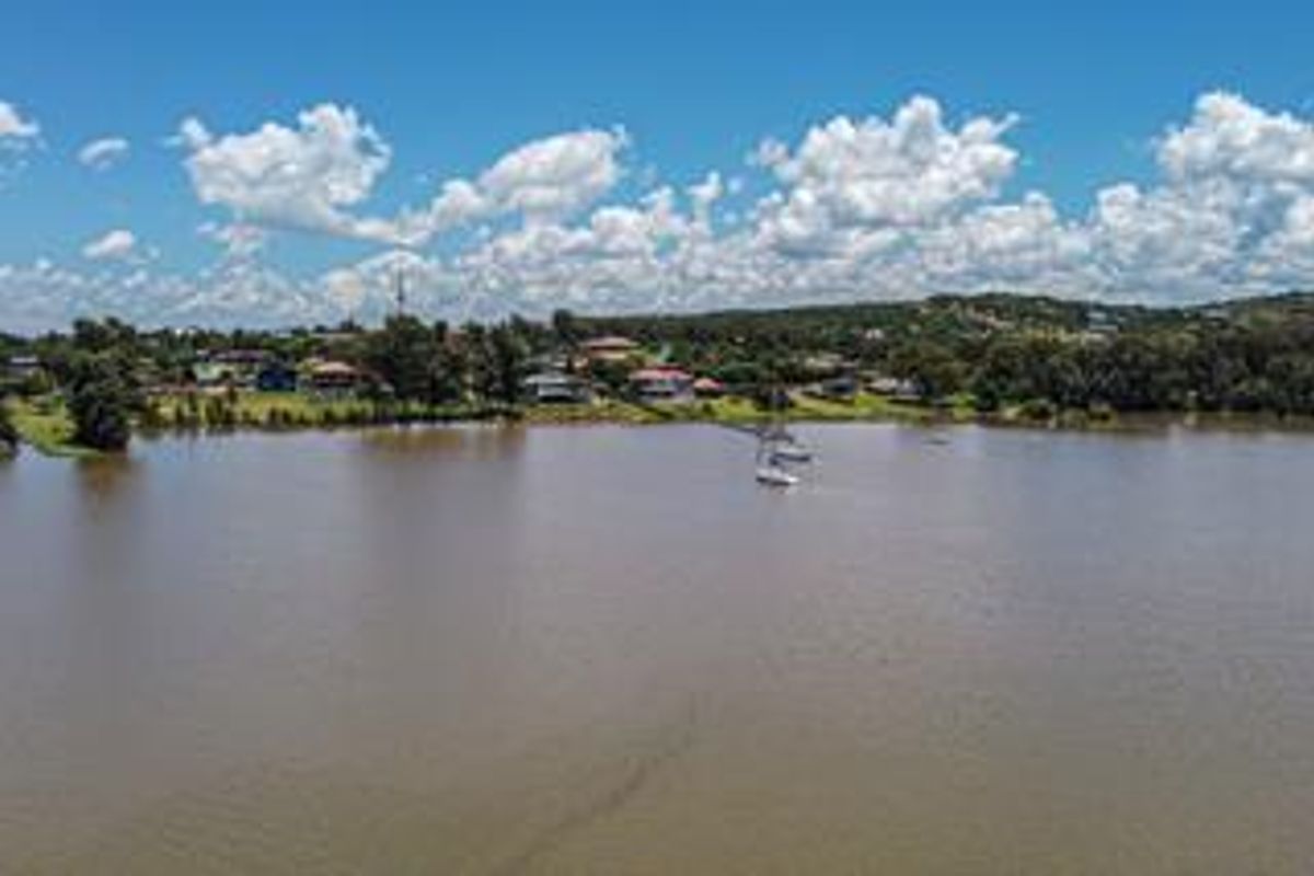 Vacant stand, Paradise - Photo 3