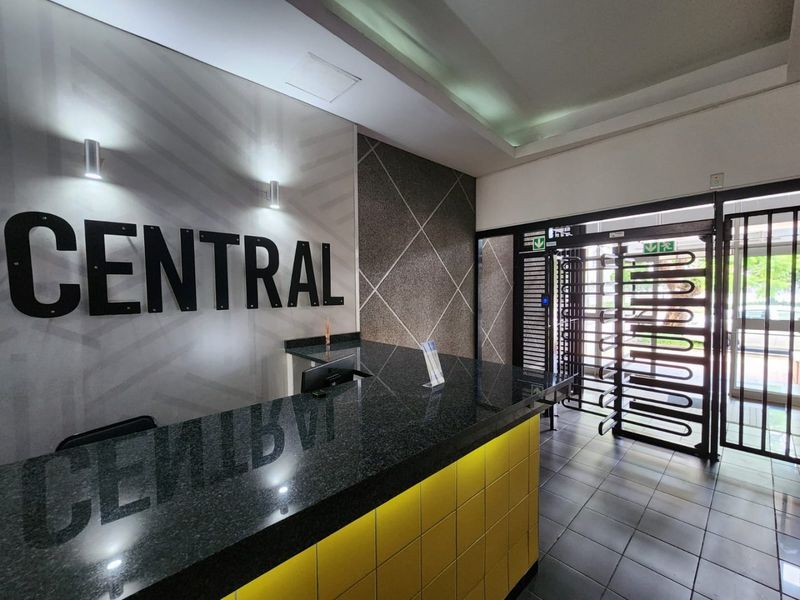 Modern Building for sale, fully let and ideal for NSFAS Student Accommodation - Photo 2