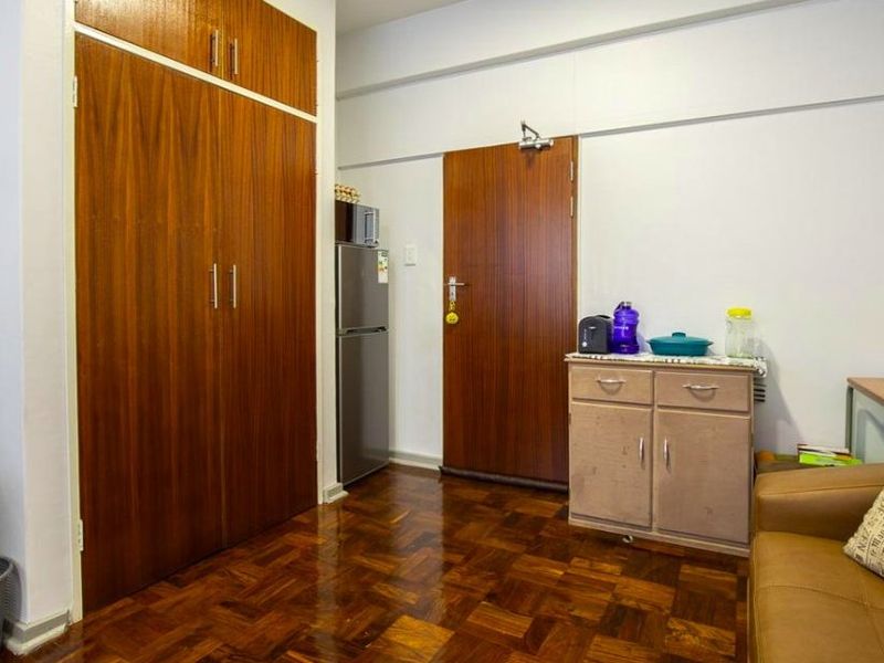 Modern Building for sale, fully let and ideal for NSFAS Student Accommodation - Photo 8
