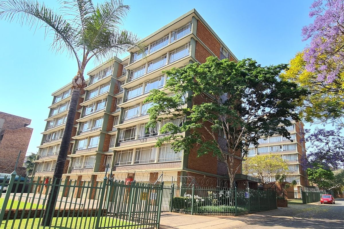 TWIN BUILDINGS WITH GARDEN FOR SALE IN SUNNYSIDE EAST - IMMACULATE CONDITION, FULLY TENANTED - Photo 3