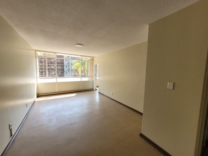 TWIN BUILDINGS WITH GARDEN FOR SALE IN SUNNYSIDE EAST - IMMACULATE CONDITION, FULLY TENANTED - Photo 10