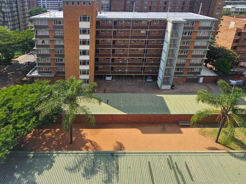 TWIN BUILDINGS WITH GARDEN FOR SALE IN SUNNYSIDE EAST - IMMACULATE CONDITION, FULLY TENANTED - Photo 2