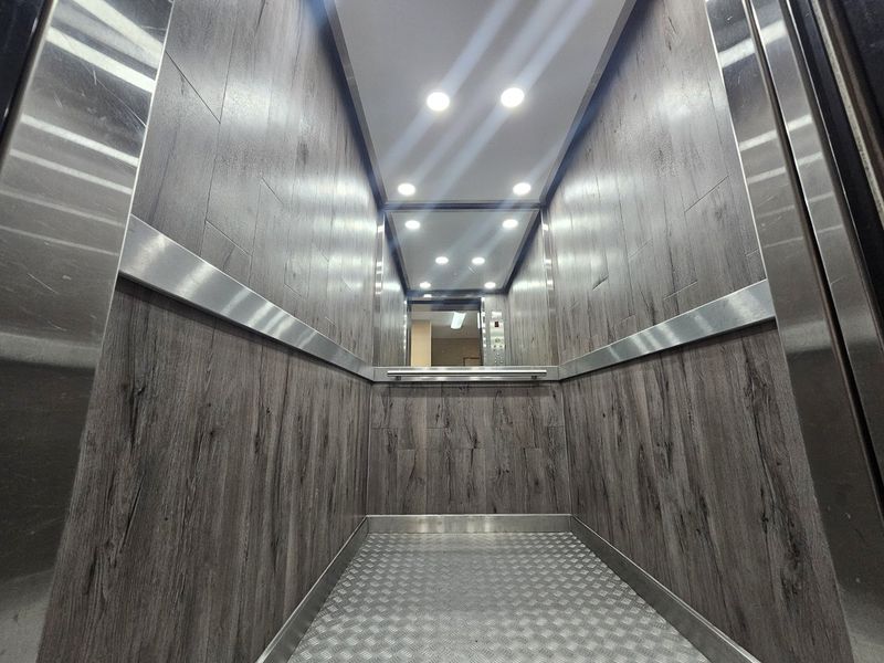 RENOVATED RESIDENTIAL BUILDING FOR SALE IN SUNNYSIDE - NO LOADSHEDDING - Photo 3