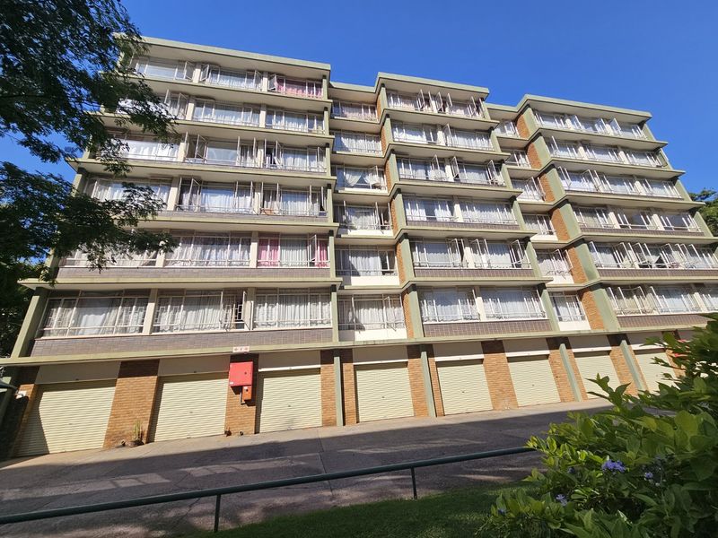 RENOVATED RESIDENTIAL BUILDING FOR SALE IN SUNNYSIDE - NO LOADSHEDDING - Photo 9