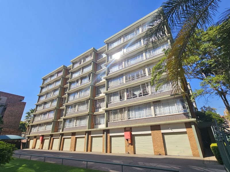 RENOVATED RESIDENTIAL BUILDING FOR SALE IN SUNNYSIDE - NO LOADSHEDDING - Photo 7