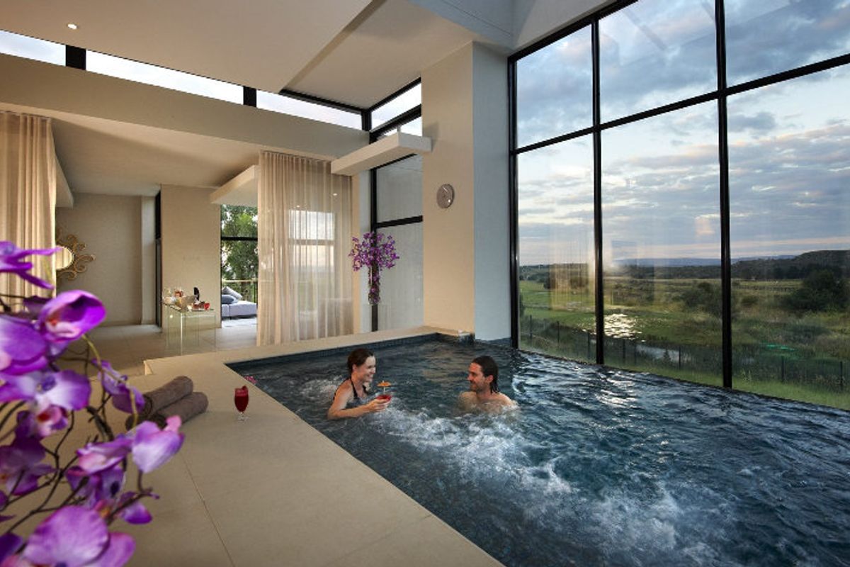 LOMBARDY BOUTIQUE HOTEL AND SPA FOR SALE - VALUABLE LAND! - Photo 5