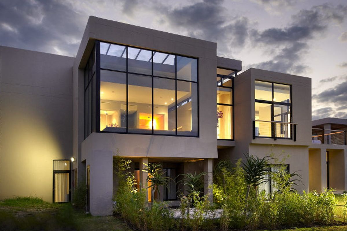 LOMBARDY BOUTIQUE HOTEL AND SPA FOR SALE - VALUABLE LAND! - Photo 2