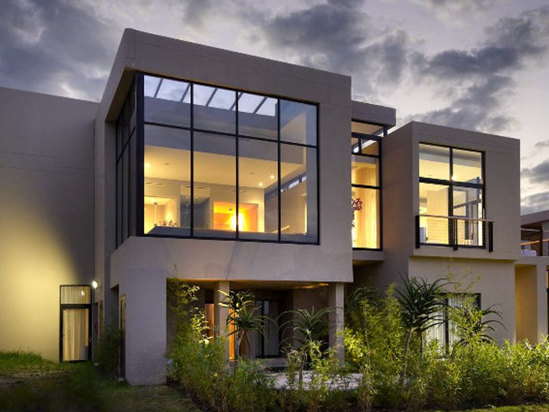 LOMBARDY BOUTIQUE HOTEL AND SPA FOR SALE - VALUABLE LAND! - Photo 2