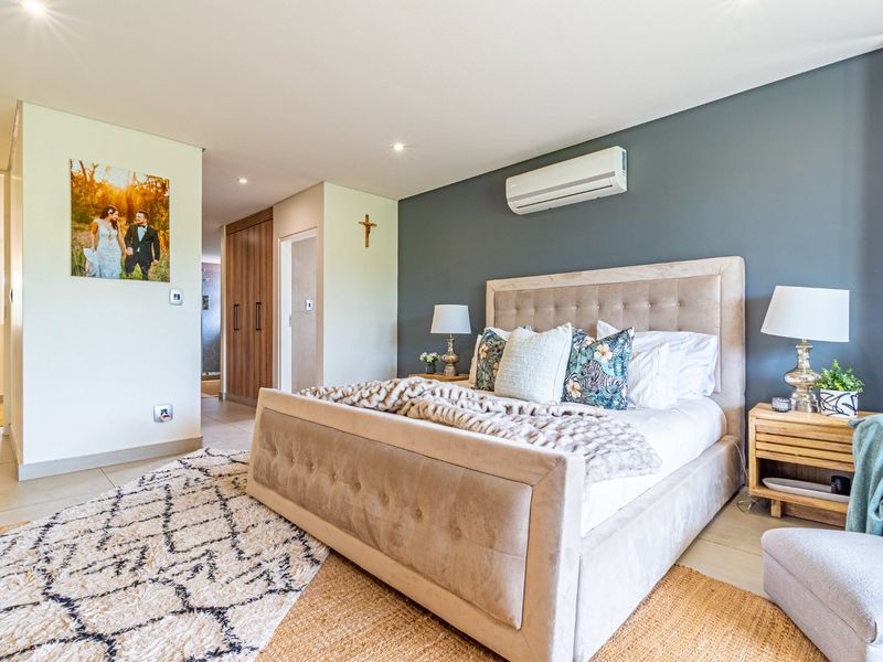 Exquisite 3 Bedroom modern home for sale in Lombardy Estate  - Photo 4