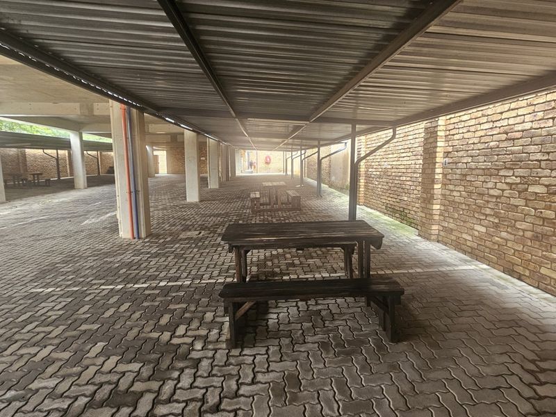 NSFAS ACCREDITED FURNISHED AND OCCUPIED RESIDENTIAL BUILDING WITH ROI OF 14.5% - Photo 5