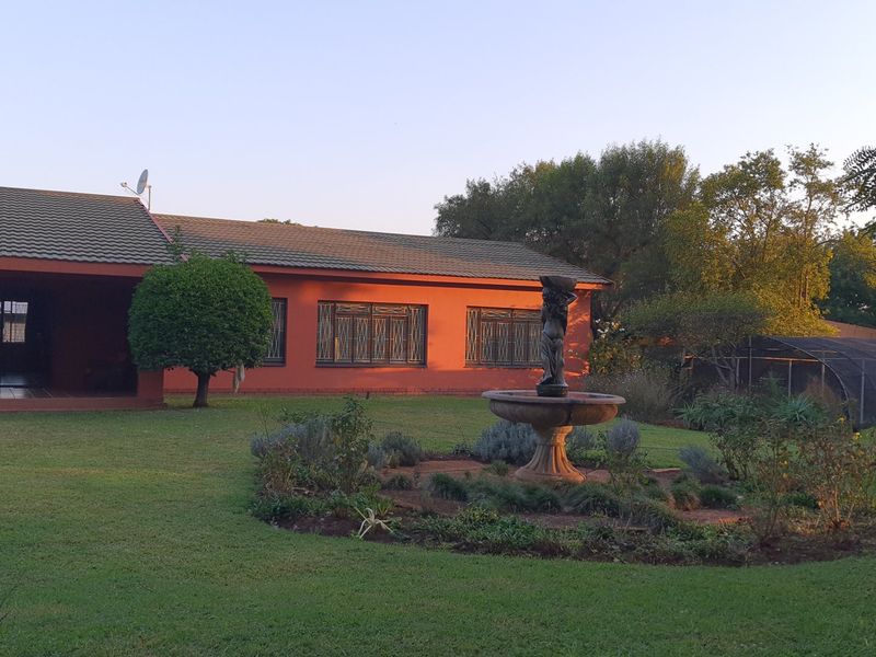 Stunning 3-Bedroom Home with Magaliesberg Views - Available Immediately! - Photo 5
