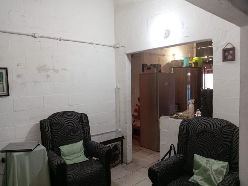 Charming 2-Bedroom Home – Ideal Starter or Investment Opportunity - Photo 3