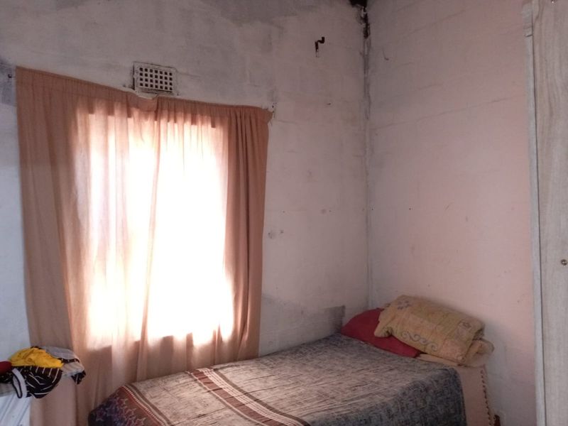 Charming 2-Bedroom Home – Ideal Starter or Investment Opportunity - Photo 9