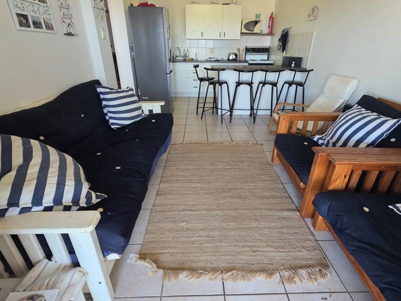 Perfect Holiday Home... Close to All Holiday Amenities... Swimming Pool !!! - Photo 6
