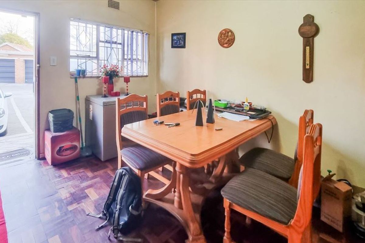 Charming Family Home with Functional Layout - Photo 3