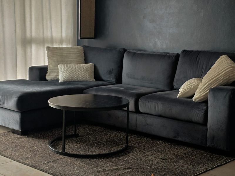 2 Bedroom Apartment Fully Furnished - Photo 2