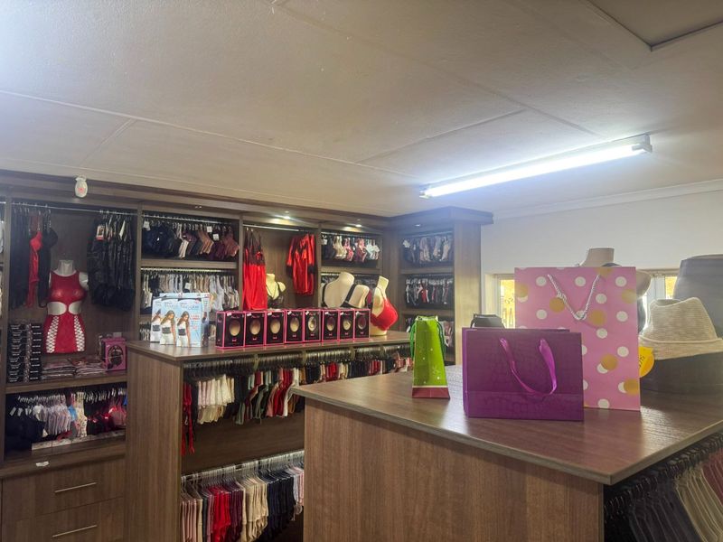 Longstanding business - Photo 1