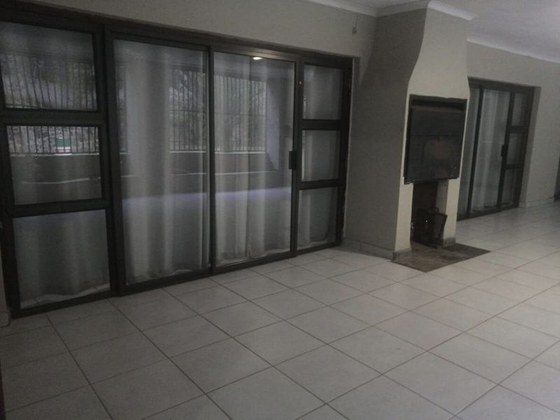 16 Bedroom Accredited Student Accommodation  - Photo 10