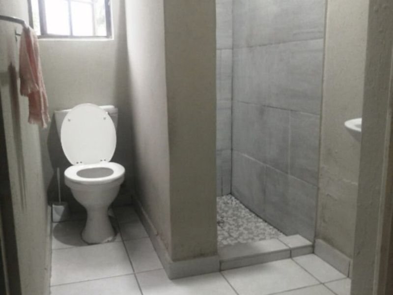 16 Bedroom Accredited Student Accommodation  - Photo 9