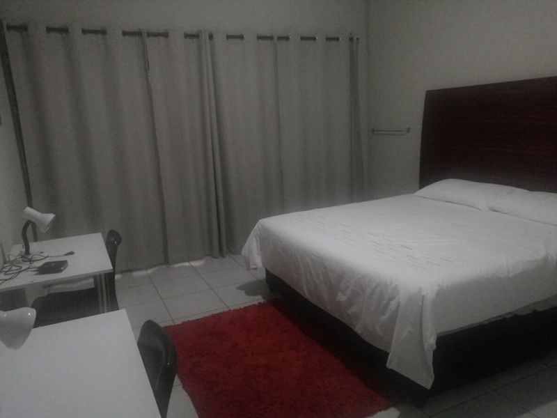 16 Bedroom Accredited Student Accommodation  - Photo 8