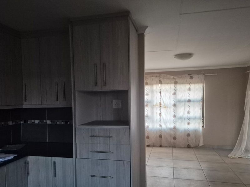 Charming Family Home on a Prime Corner Stand in Ellaton - Photo 8