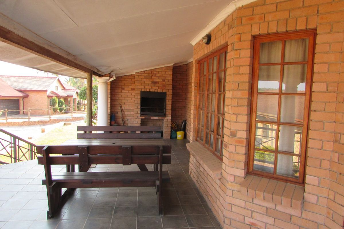 Neat home in Waterkant Estate - Photo 5