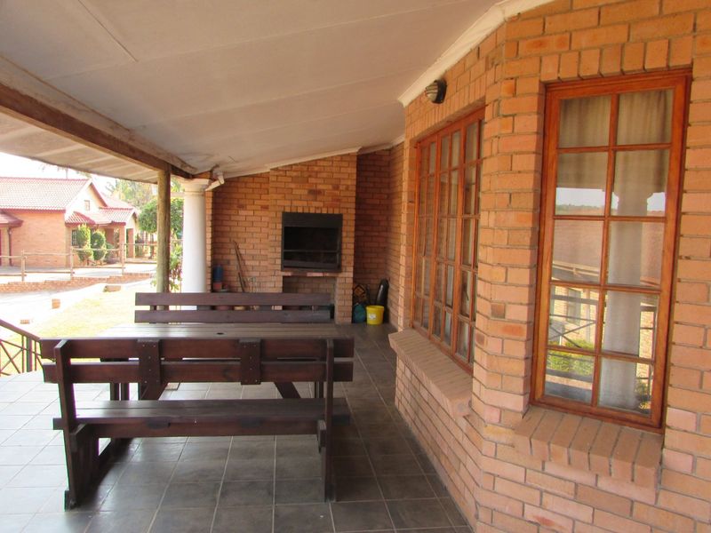 Neat home in Waterkant Estate - Photo 5