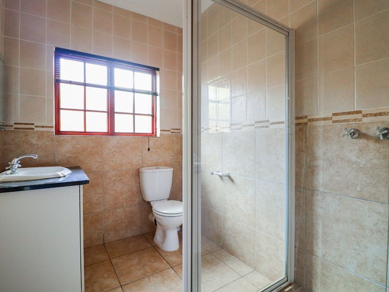 Full Title Townhouse! - Photo 10