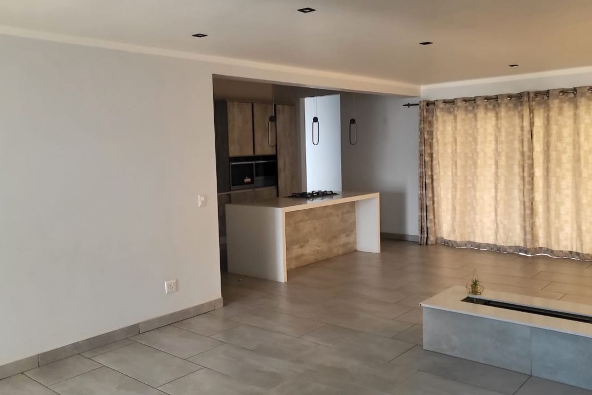 Stunning 3-Bed Home in Cradle Ridge Estate - Photo 5