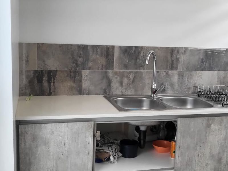 Stunning 3-Bed Home in Cradle Ridge Estate - Photo 10