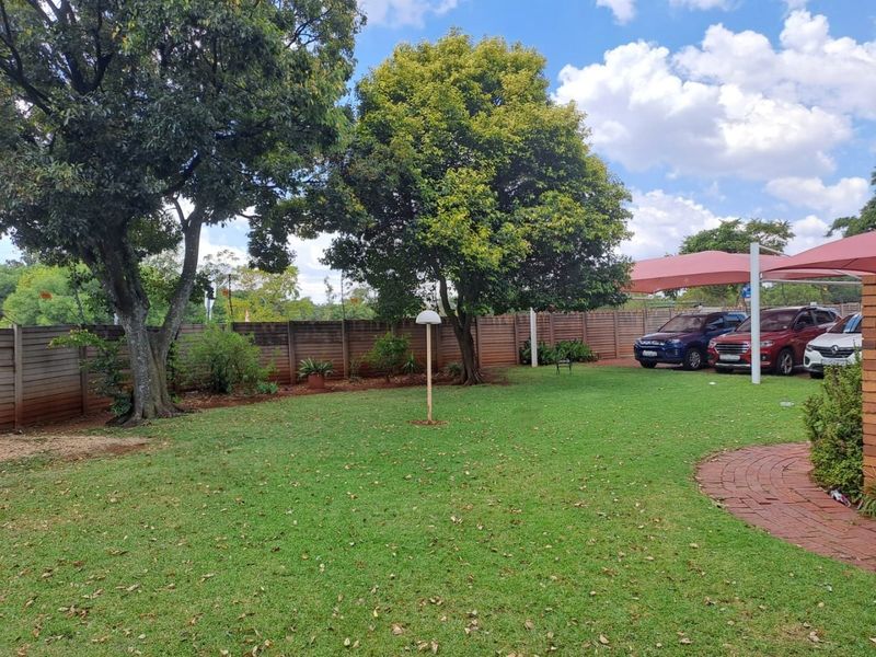 Spacious, Very Neat, Small Low Maintenance Garden! - Photo 3