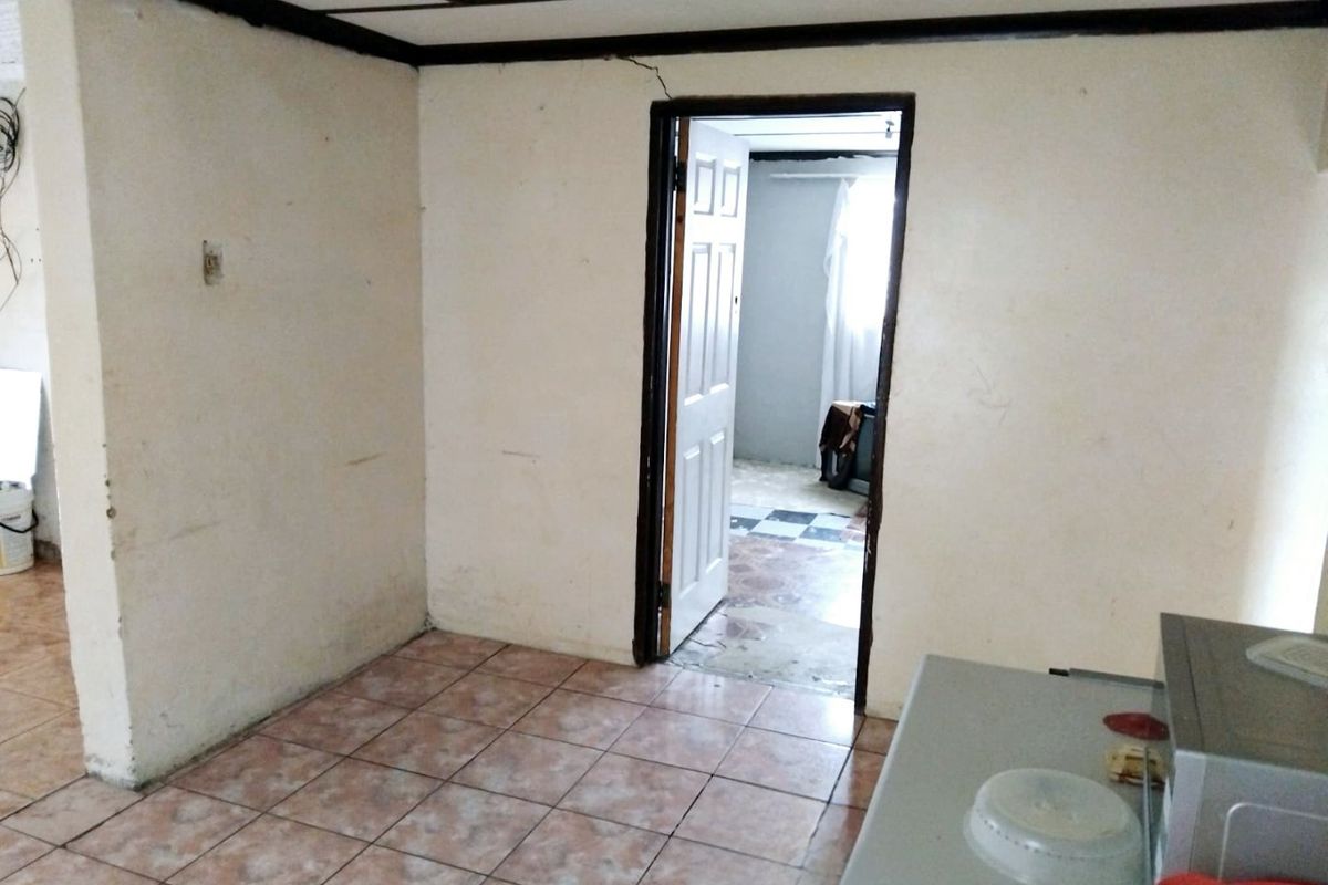 3 Bedrooms Conner  House For Sale - Photo 3