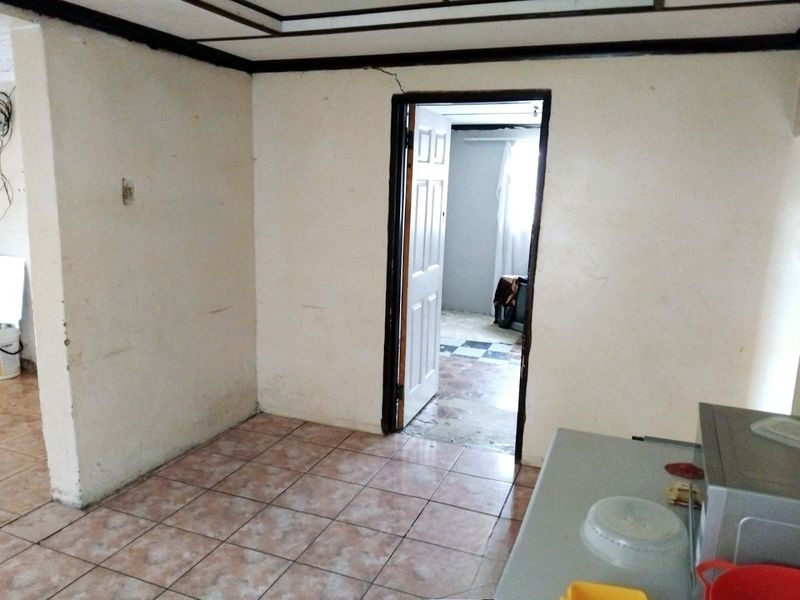 3 Bedrooms Conner  House For Sale - Photo 3