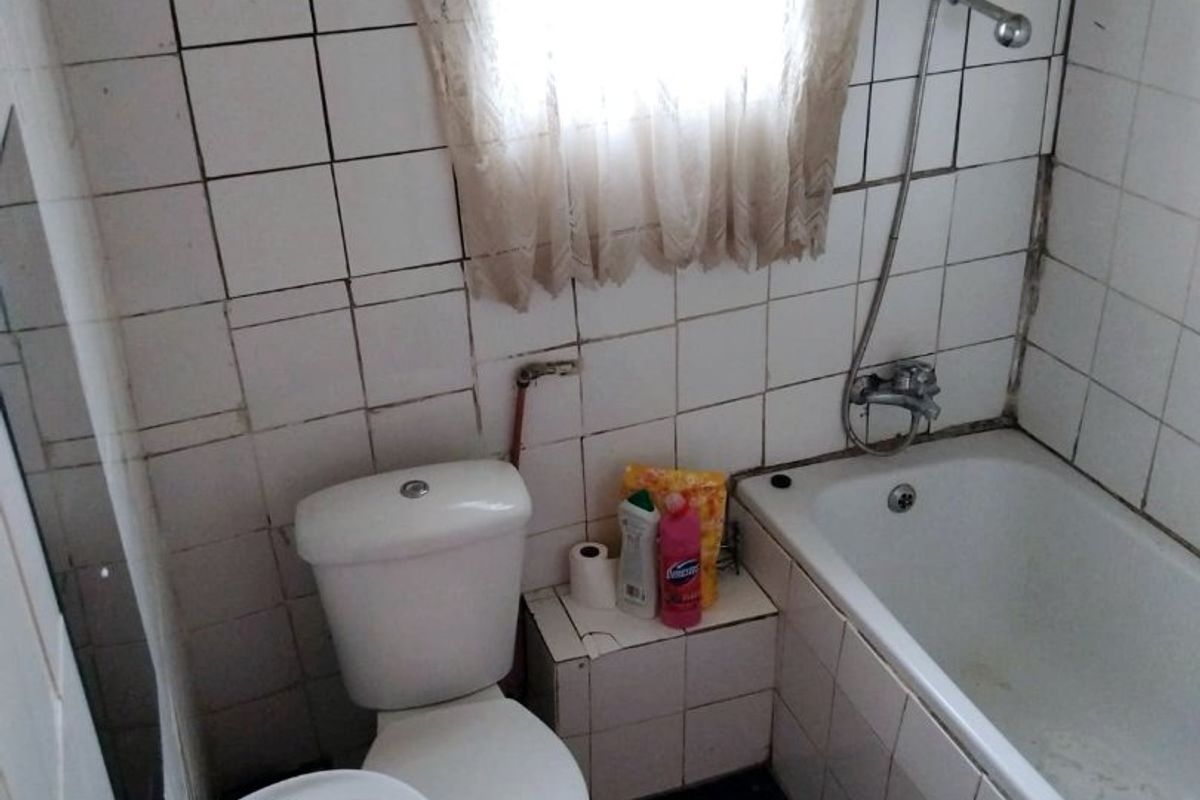 3 Bedrooms Conner  House For Sale - Photo 2