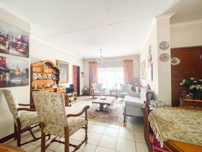 SECURE AND SERENE LIVING - Photo 4