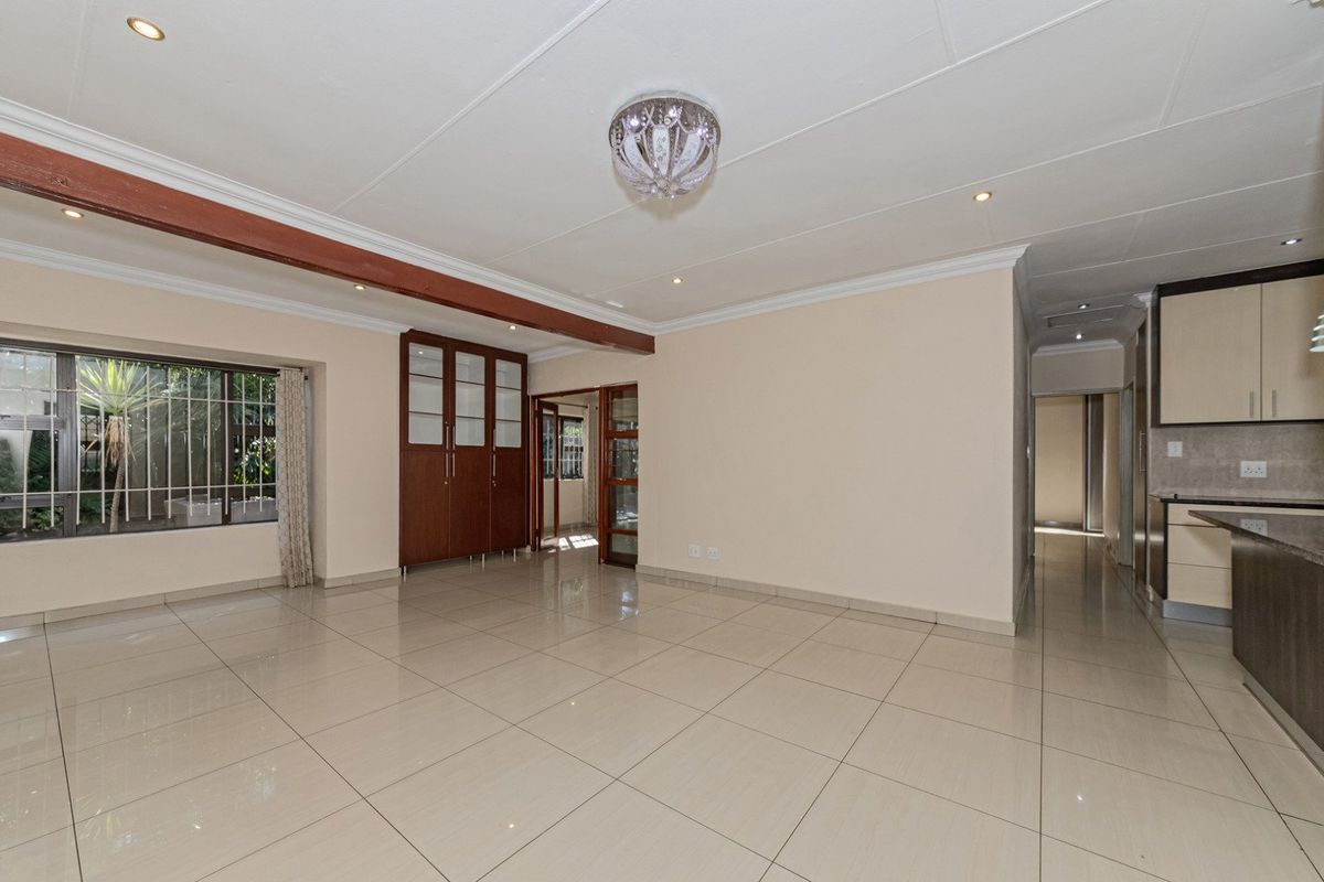 Modern 4-Bed Home in Secure Estate - Photo 5